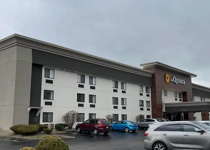 La Quinta Inn By Wyndham Indianapolis Airport Executive Dr