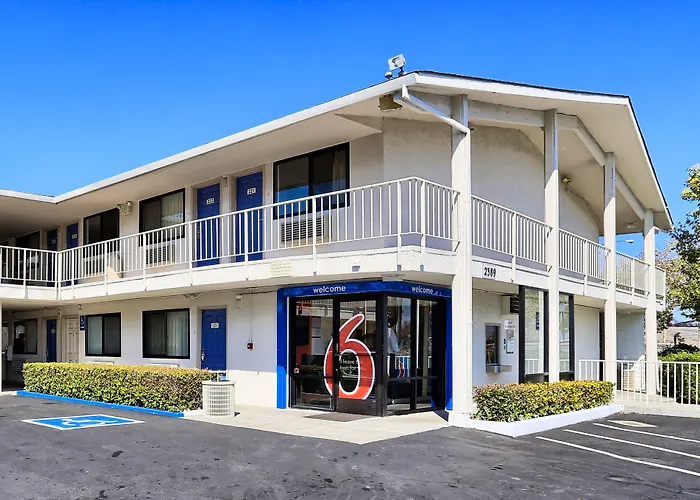 Super 8 By Wyndham Walnut Creek