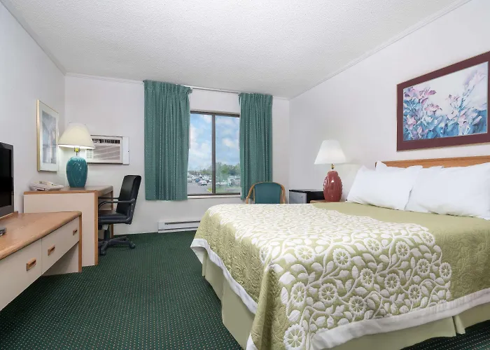 Days Inn By Wyndham St Cloud