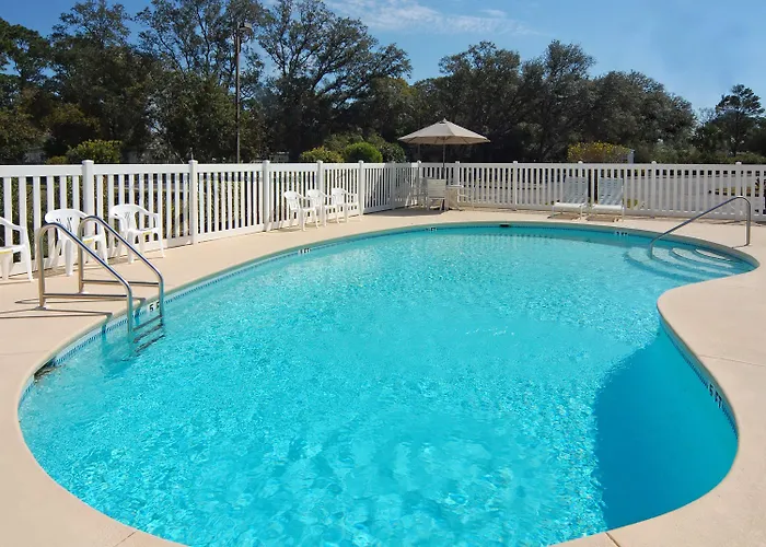 Hathaway Inn