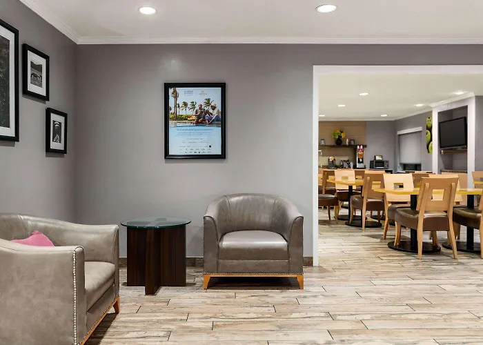 La Quinta By Wyndham Chicago Tinley Park