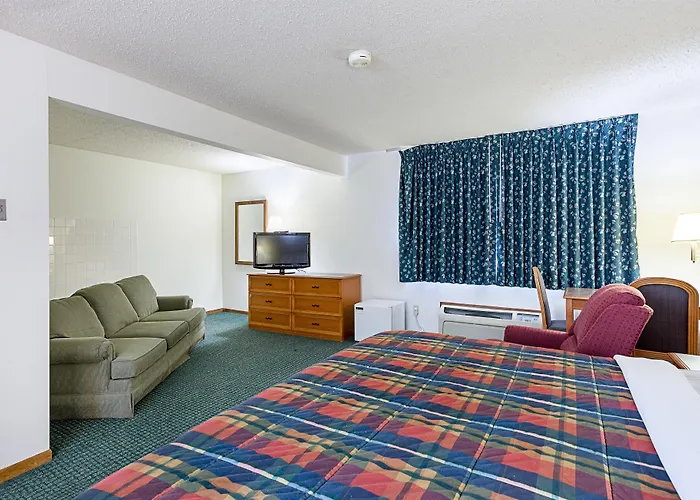 Motel 6-Kewanee, Il