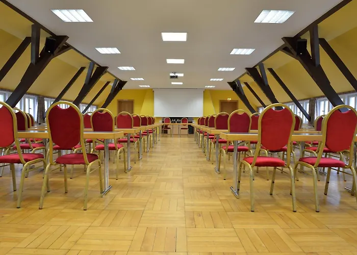 Land- Und Golfhotel Alte Fliegerschule