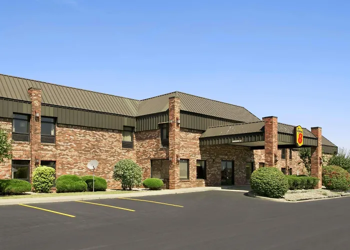 Super 8 By Wyndham Columbia City