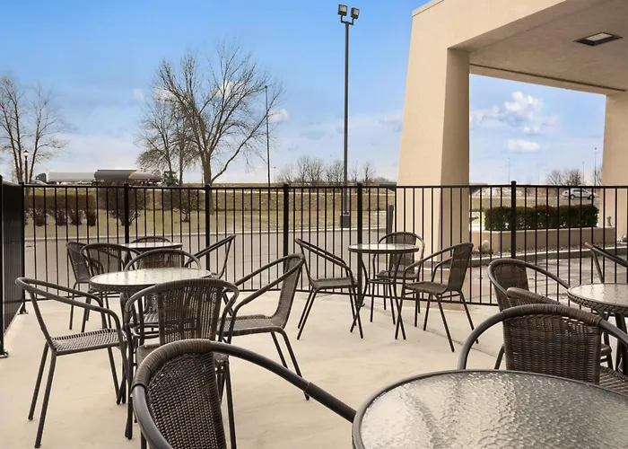 Baymont By Wyndham Springfield Il