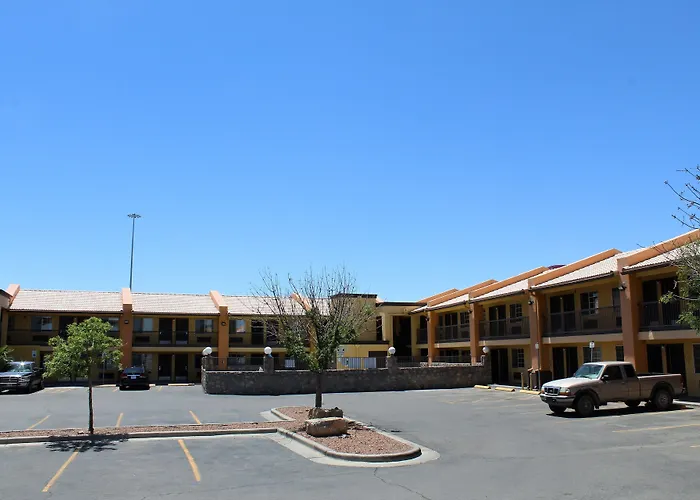 Days Inn By Wyndham El Paso West