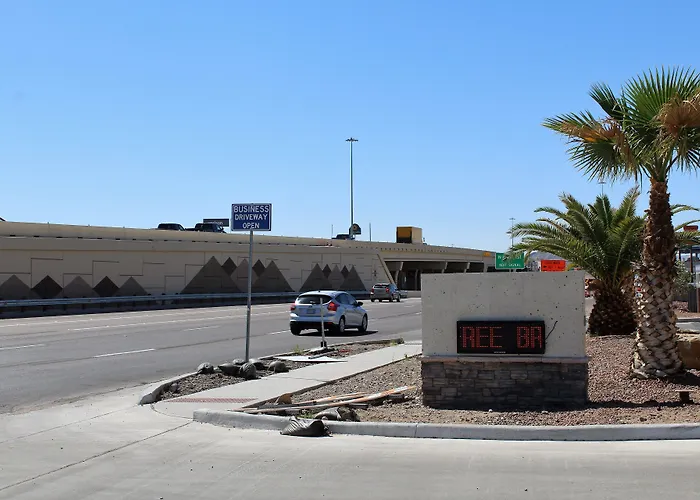 Days Inn By Wyndham El Paso West