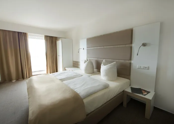 Confour Hotel