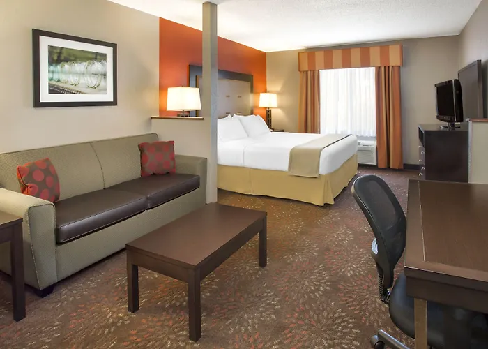 Muncie Place Hotel & Suites