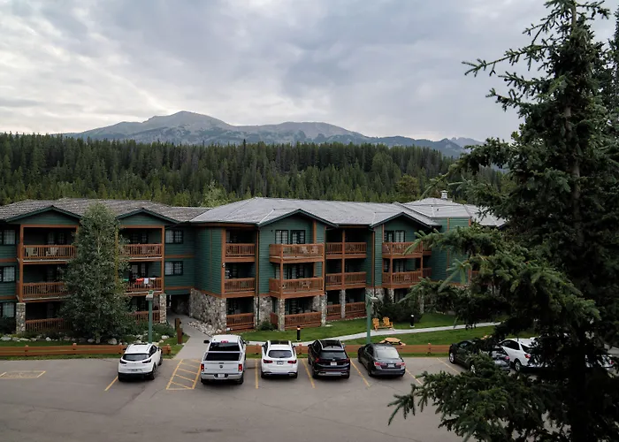 Lake Louise Inn