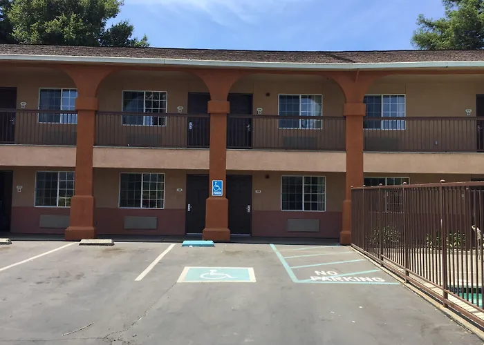 Surestay Hotel By Best Western Ukiah