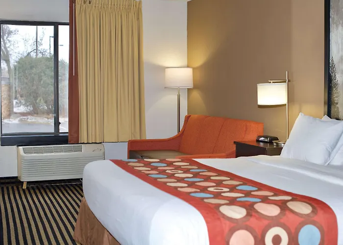 Super 8 By Wyndham Wausau