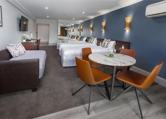 Hyde Park Inn