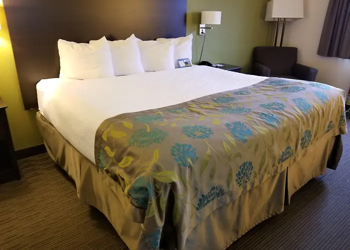 Baymont By Wyndham Eau Claire Wi
