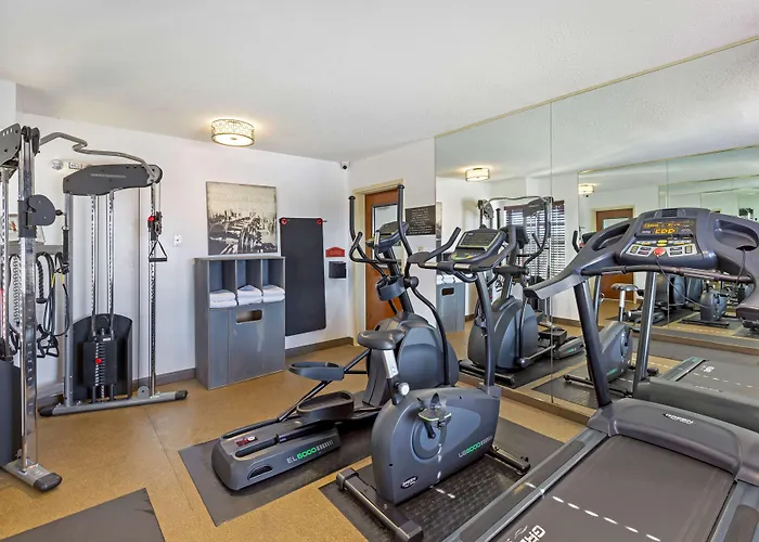 Best Western Plus South Hill Inn