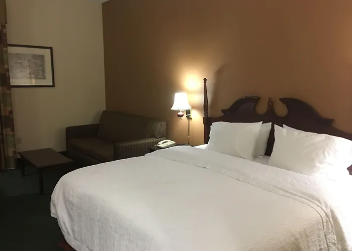 Hampton Inn Bedford
