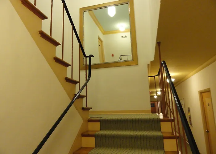 Viscay Hotel