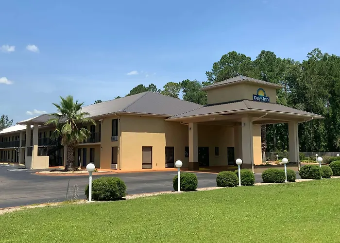 Days Inn By Wyndham Lake City I-10