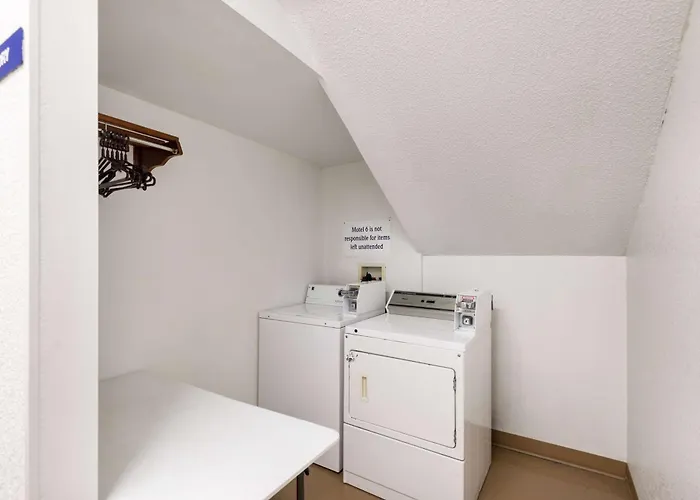 Motel 6-Olathe, Ks