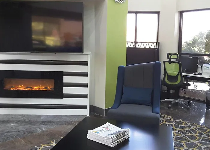 Holiday Inn Express Hotel & Suites Lawrenceville By Ihg