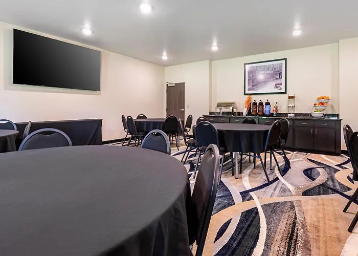 Comfort Inn & Suites Medina Ny Near Erie Canal