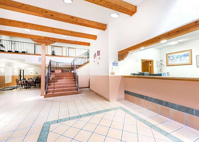 Days Inn & Suites By Wyndham Lordsburg