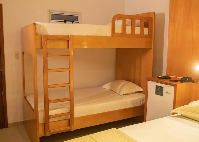 Mako'S Hotel