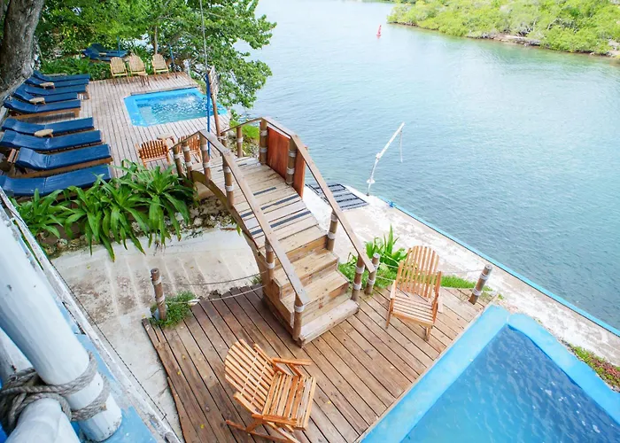 Isla Mulata, Islas Del Rosario