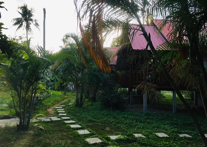 Seree Bungalows & Chill Bar