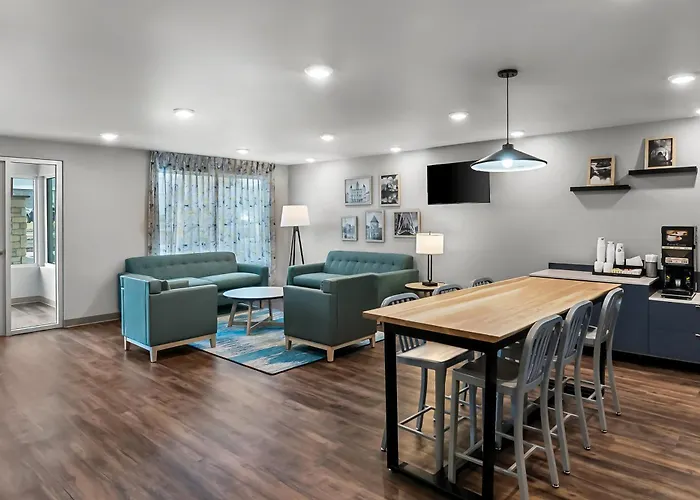 Woodspring Suites Newington - Hartford South