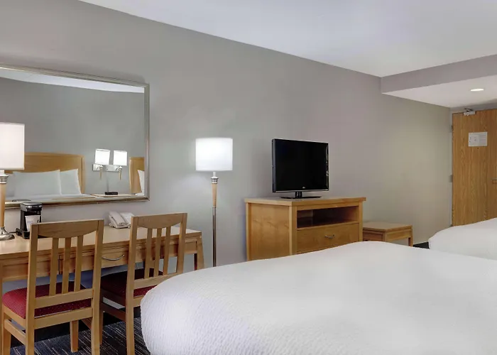 Days Inn By Wyndham Niagara Falls Near The Falls