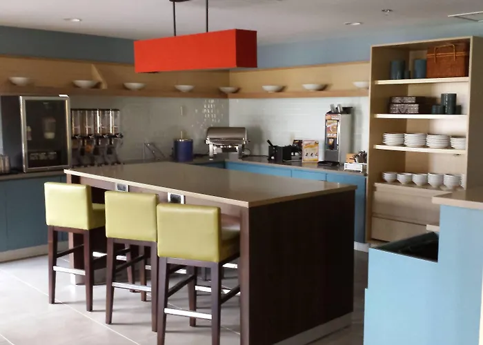 Country Inn & Suites By Radisson, Jackson, Tn