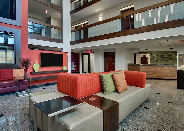 Drury Inn & Suites Evansville East
