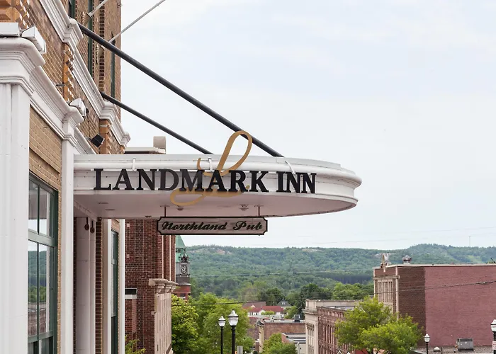 Landmark Inn Marquette