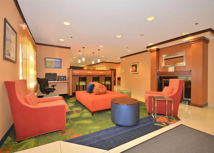 Fairfield Inn & Suites Jefferson City