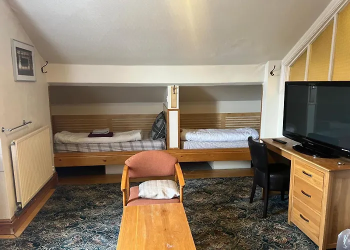 Hylands Hotel Family Room With Free Parking