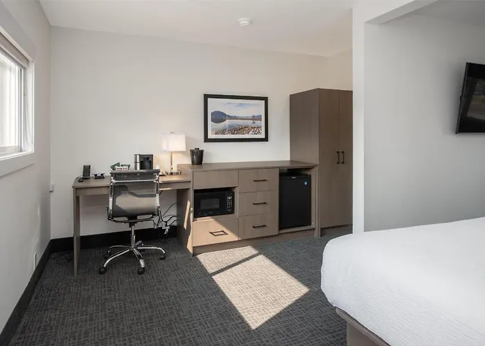 Coast Penticton Hotel