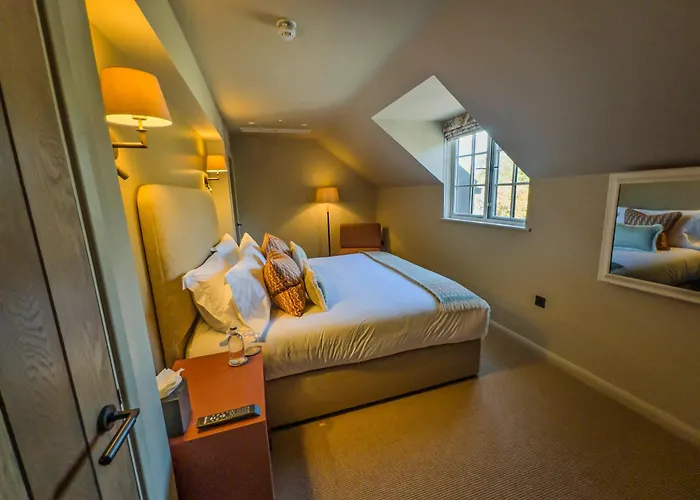 House Of George W Davies