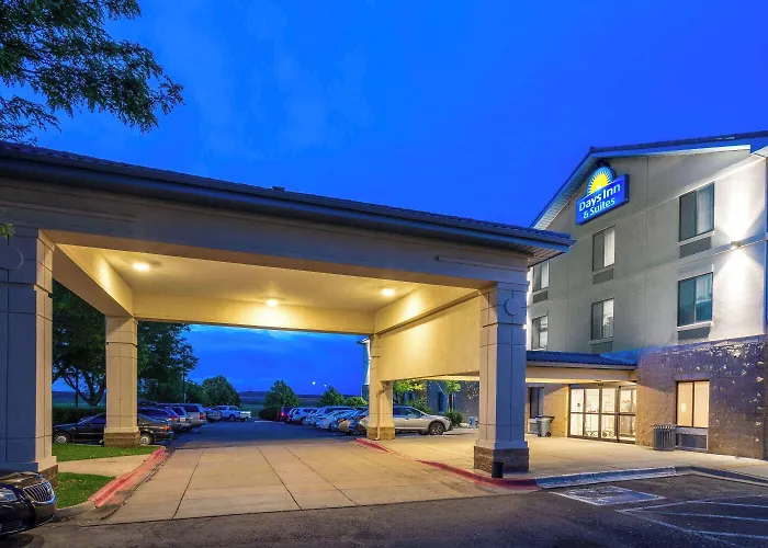 Days Inn & Suites By Wyndham Denver International Airport
