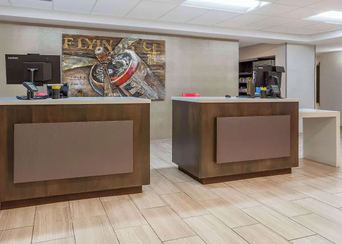 Days Inn & Suites By Wyndham Denver International Airport