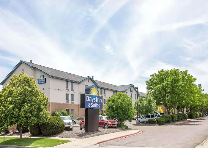 Days Inn & Suites By Wyndham Denver International Airport