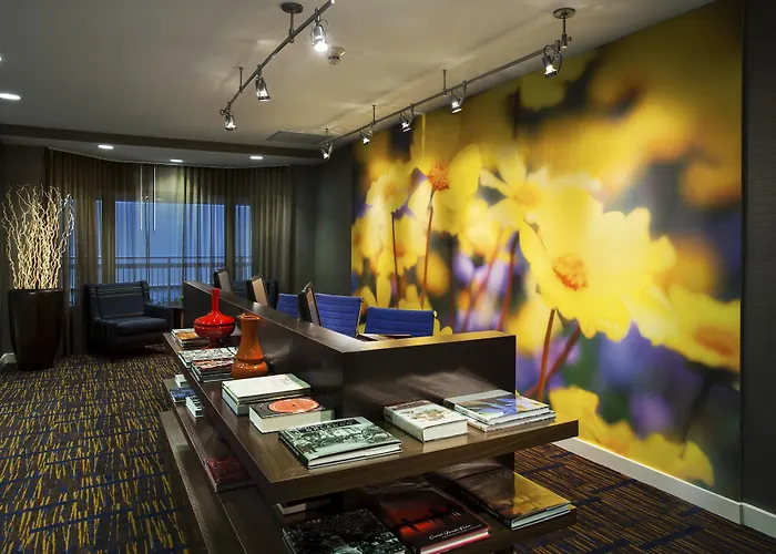 Courtyard By Marriott Orlando Downtown