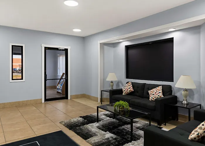 Red Lion Inn & Suites Gretna - Omaha Sw