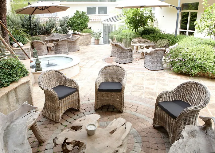 Best Western Premier Le Patio Des Artistes Wellness Jacuzzi