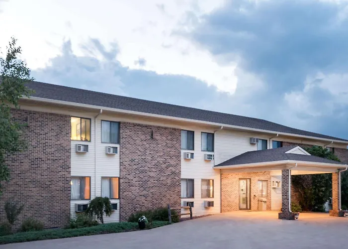 Super 8 By Wyndham Milbank Sd