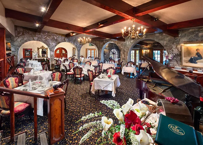 Fourways Inn