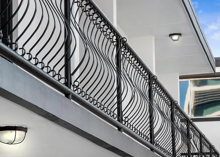 The Robert Towns