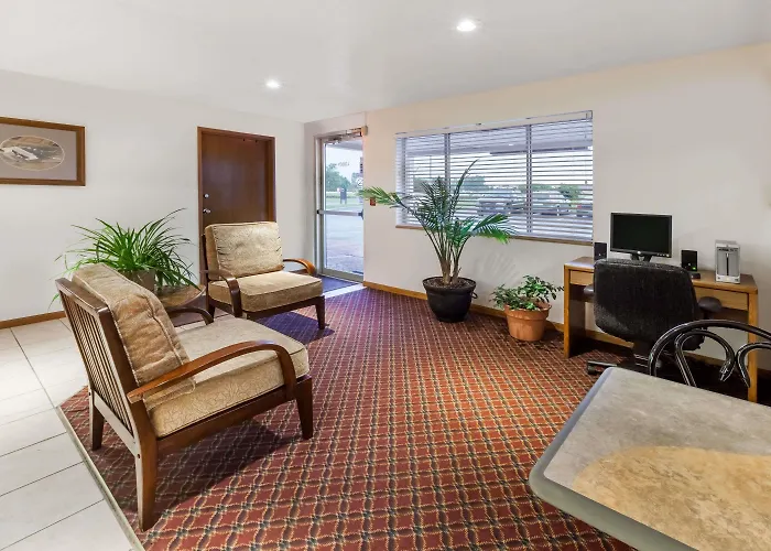Super 8 By Wyndham Ionia Mi