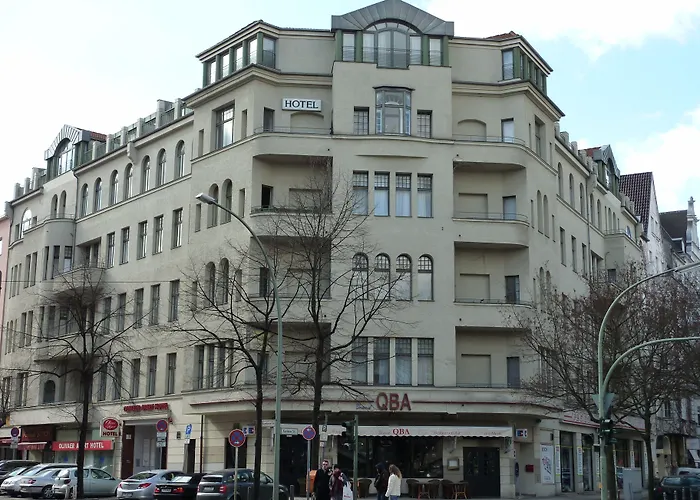 Selina Berlin West