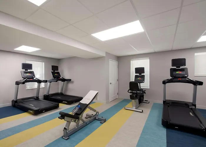 Sonesta Simply Suites Falls Church
